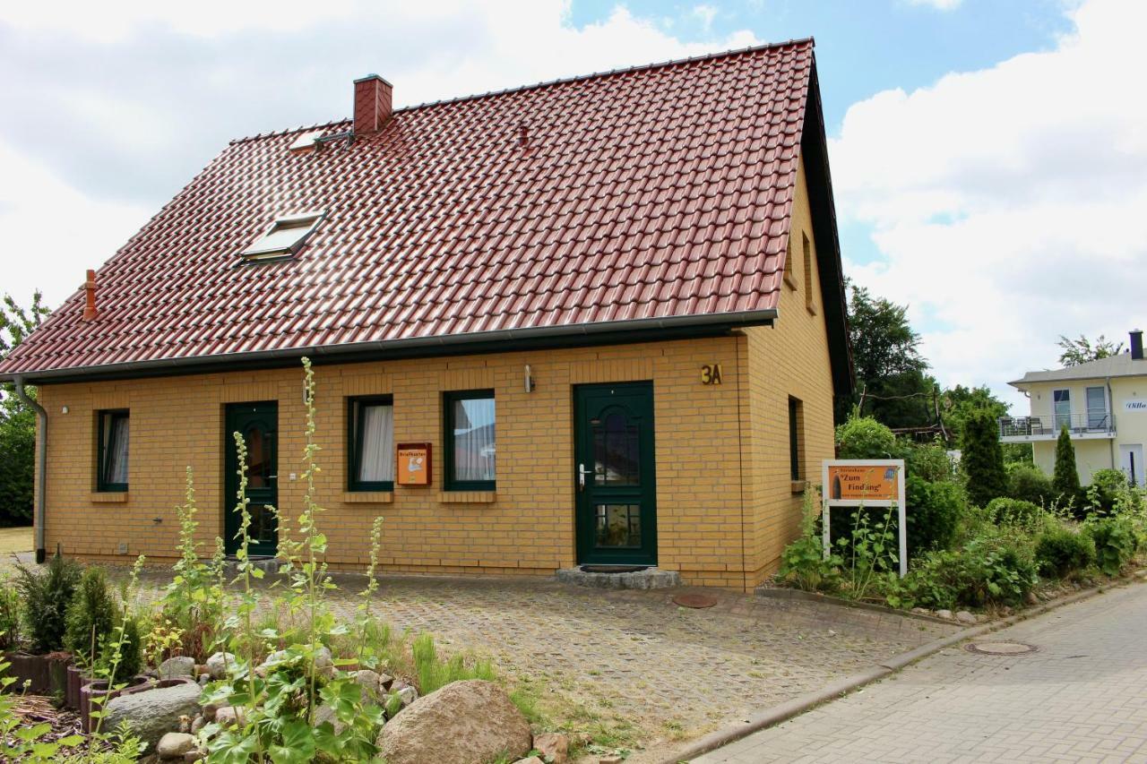 Ferienhaus Zum Findling Goehren  Luaran gambar